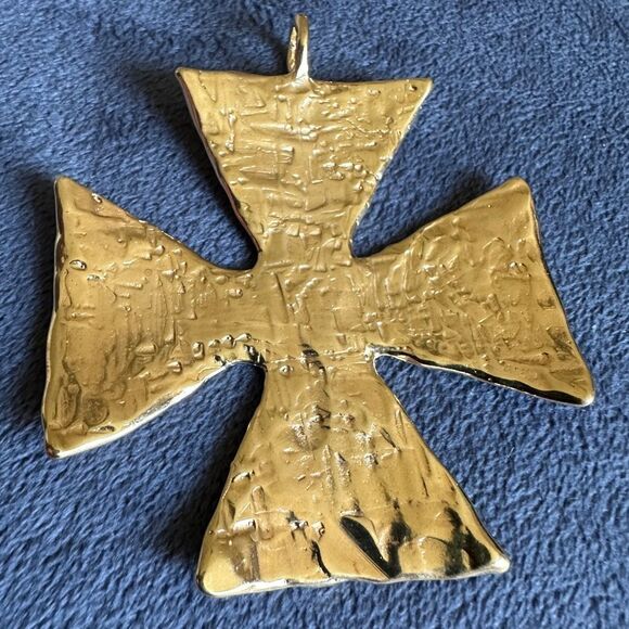 Neiman Marcus Hammered Gold-Tone Artisan Cross Pendant - Picture 3 of 17